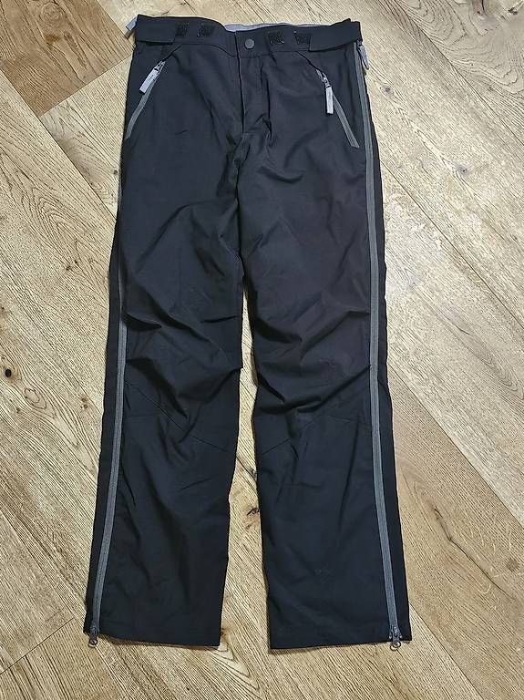 Hosen:  Hose wasserdicht  – Gebraucht aus Neuenegg von mak_rq67