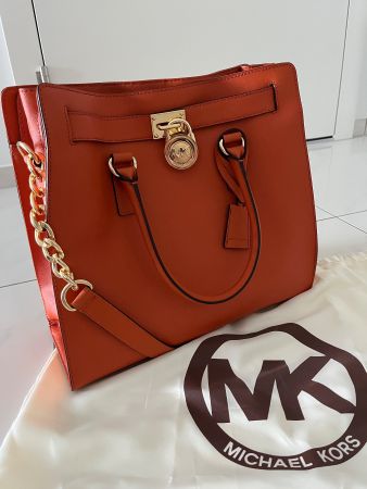 Trendy Michael Kors Tasche orange