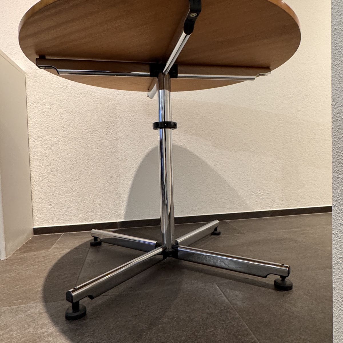 Tavoli: USM Kitos Tisch Buche rund 90 cm – Usato da Balzers venduto da dassandro 6
