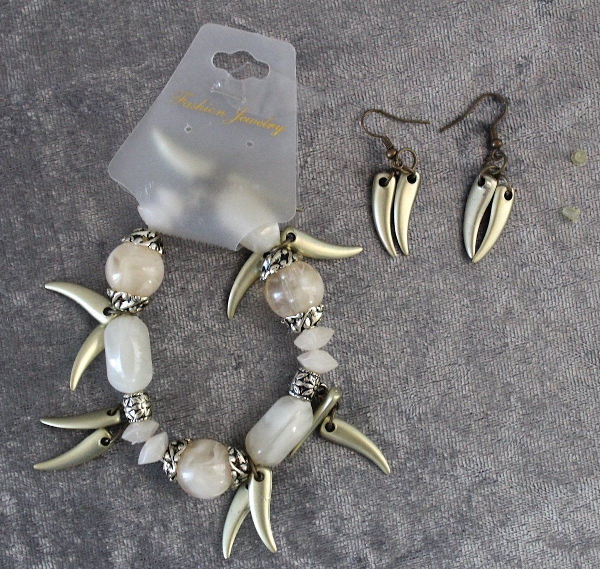 Sonstiger Schmuck: Neu , Armband und Ohrhänger – Gebraucht aus Locarno von madame-tus-sauds 1