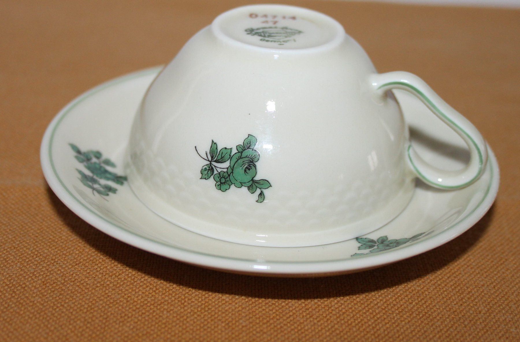 Tassen: Thomas Avory  / Bavaria / Mocca Set in grün / creme – Gebraucht aus Otelfingen von Jupi07 2