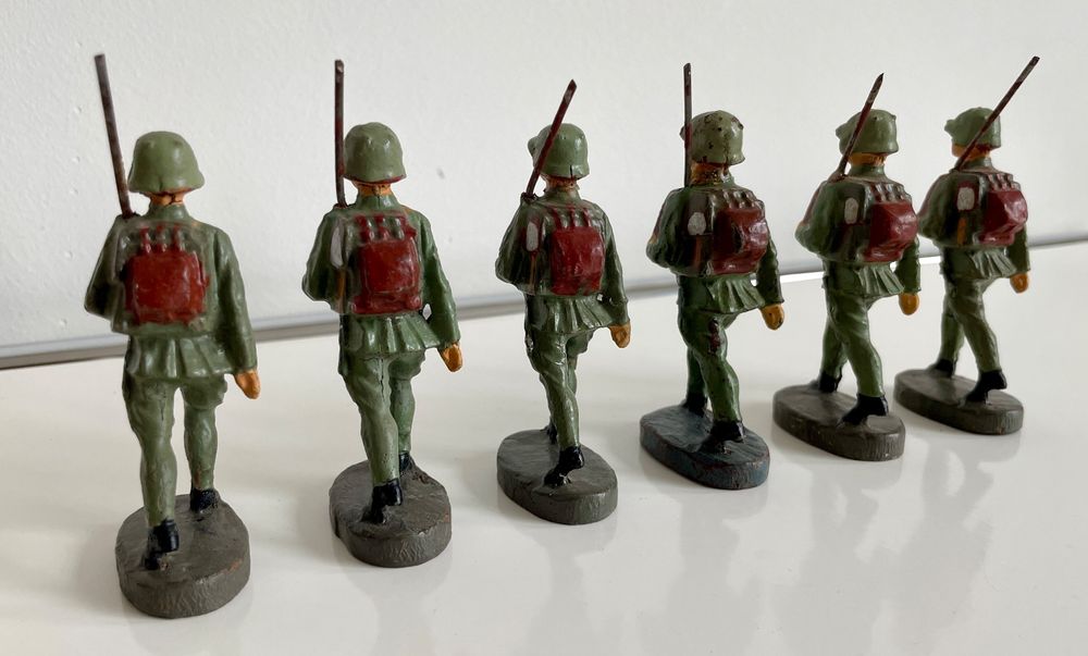 6x Spielzeugfiguren Elastolin Wehrmacht WWII 2