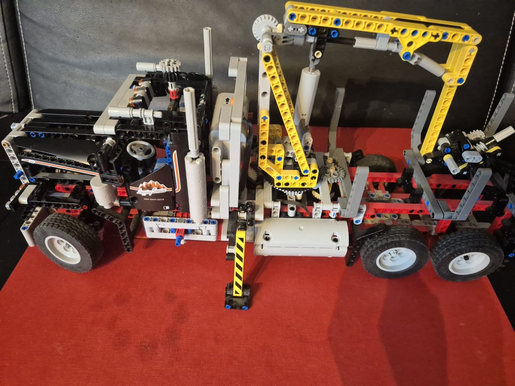 Technics Kit di costruzioni: LEGO Technic Camion forestier 9397 – Usato da Penthalaz venduto da cel_zv7p