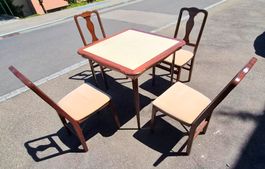 Spielset Tisch mit 4 Stühlen