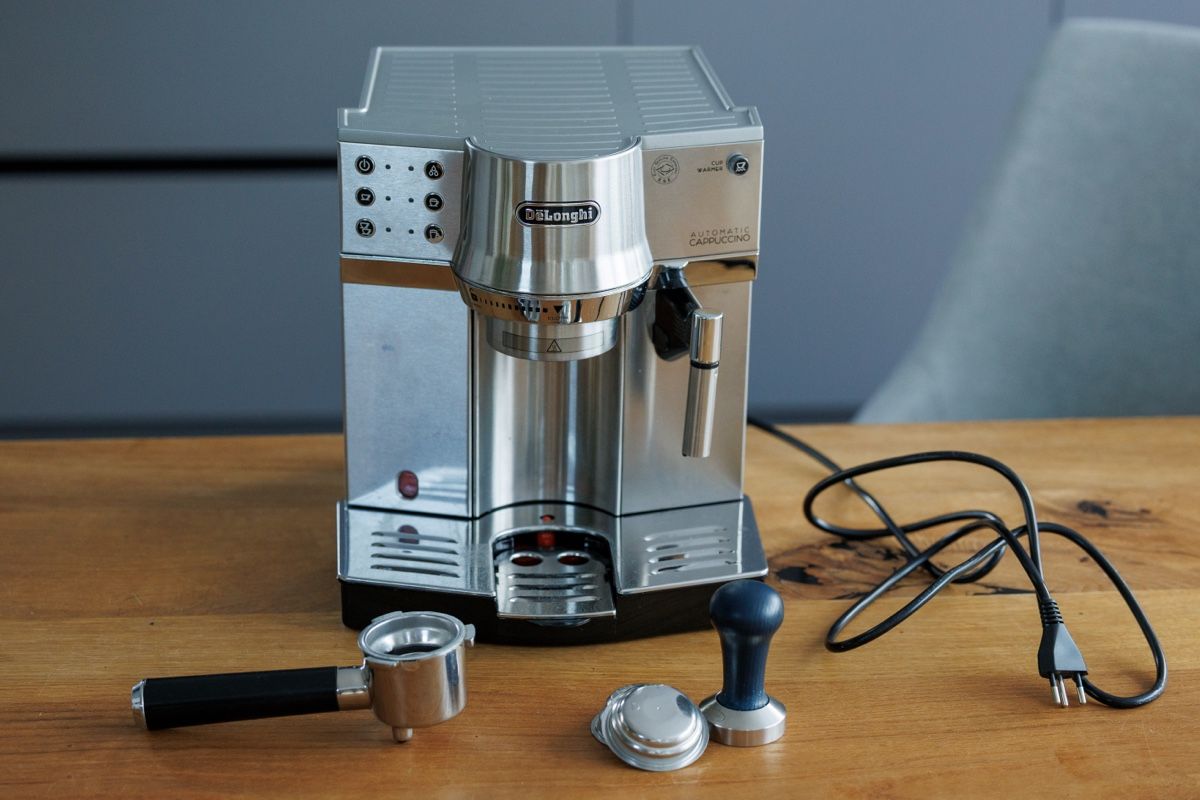 De'Longhi Macchine per caffè & Macchine per espresso: Kaffeemaschine De'Longhi EC 850.M – Usato da Niederuzwil venduto da vimse_publicsale