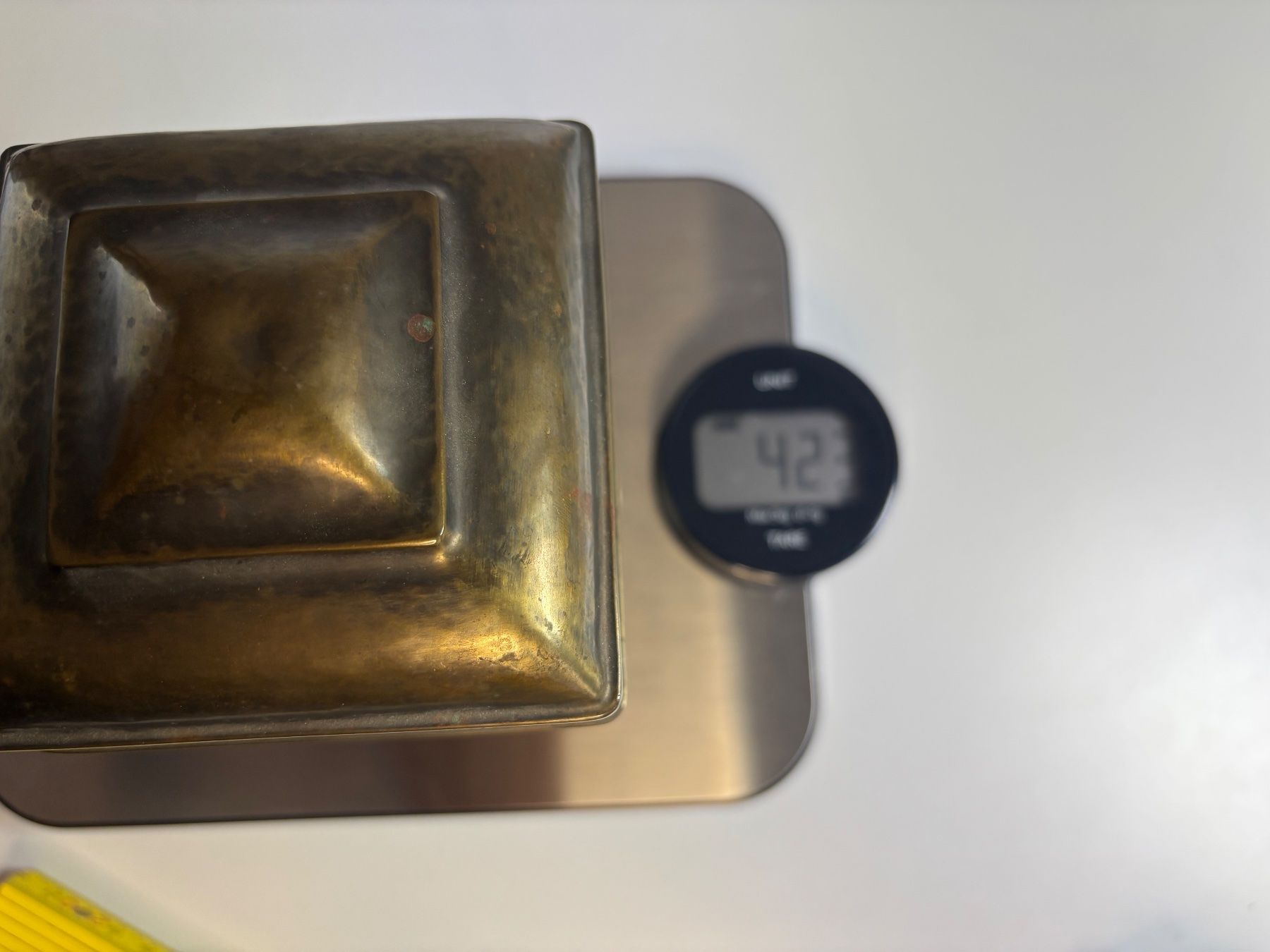 Tutte le decorazioni: Dose Messing mit Motiven (Emaille?) – Usato da Plasselb venduto da Mike760 5