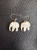 Ohrringe mit Elefant aus Perlmutt mit 925 Silber