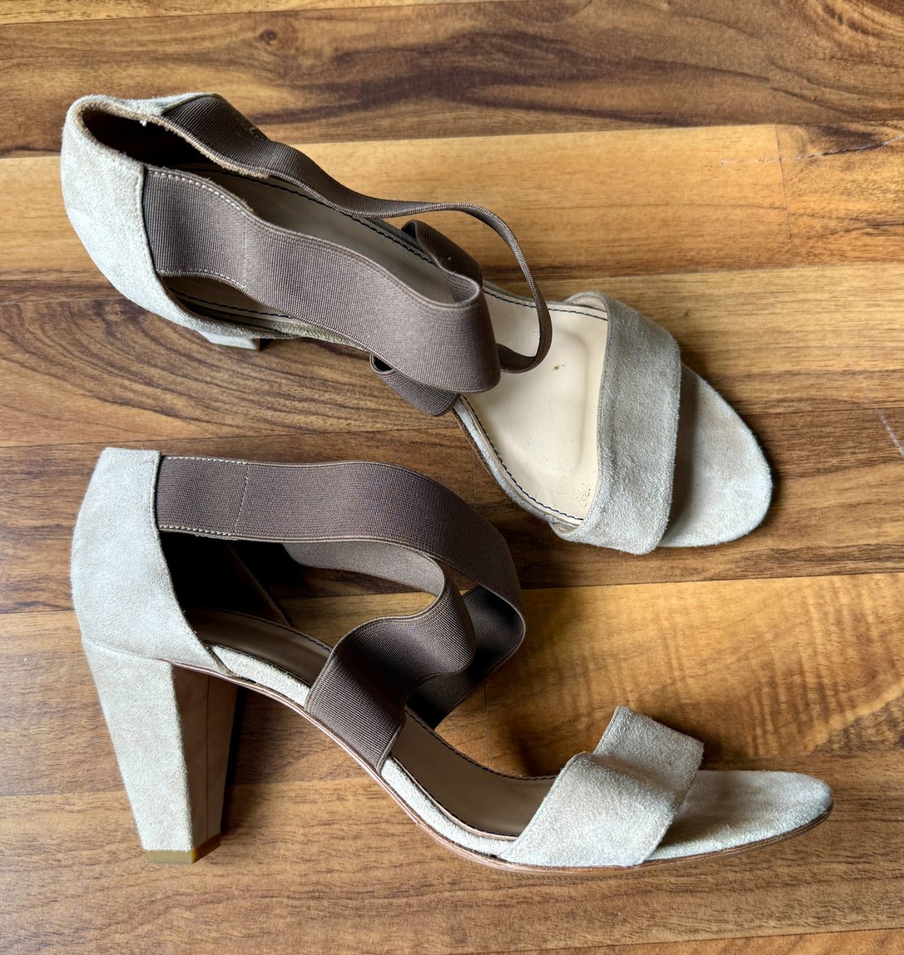 Navyboot Damenschuhe: Navyboot Sandalen, Gr. 40, Beige, Sommerlich & Elegant! – Gebraucht aus Basel von Friend68 1