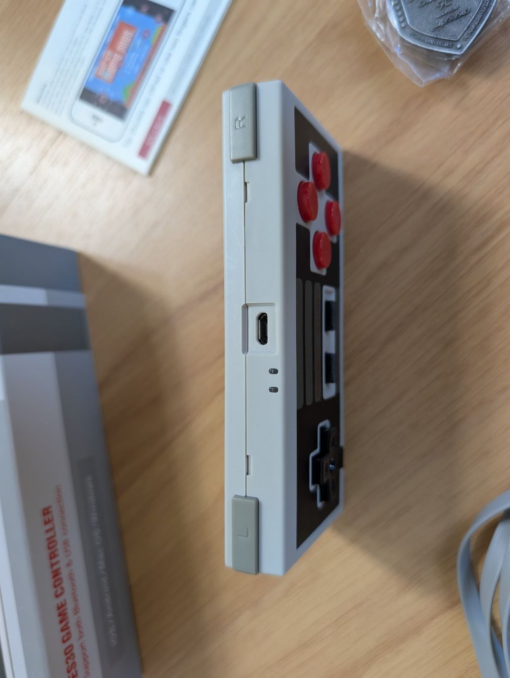 8BitDO Manettes: 8bitDO NES30 Bluetooth Controller GamePad – D'occasion à Reconvilier par YSK7 1