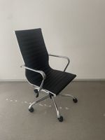 Bürostuhl schwarz mit Chromgestell Leder Imitat