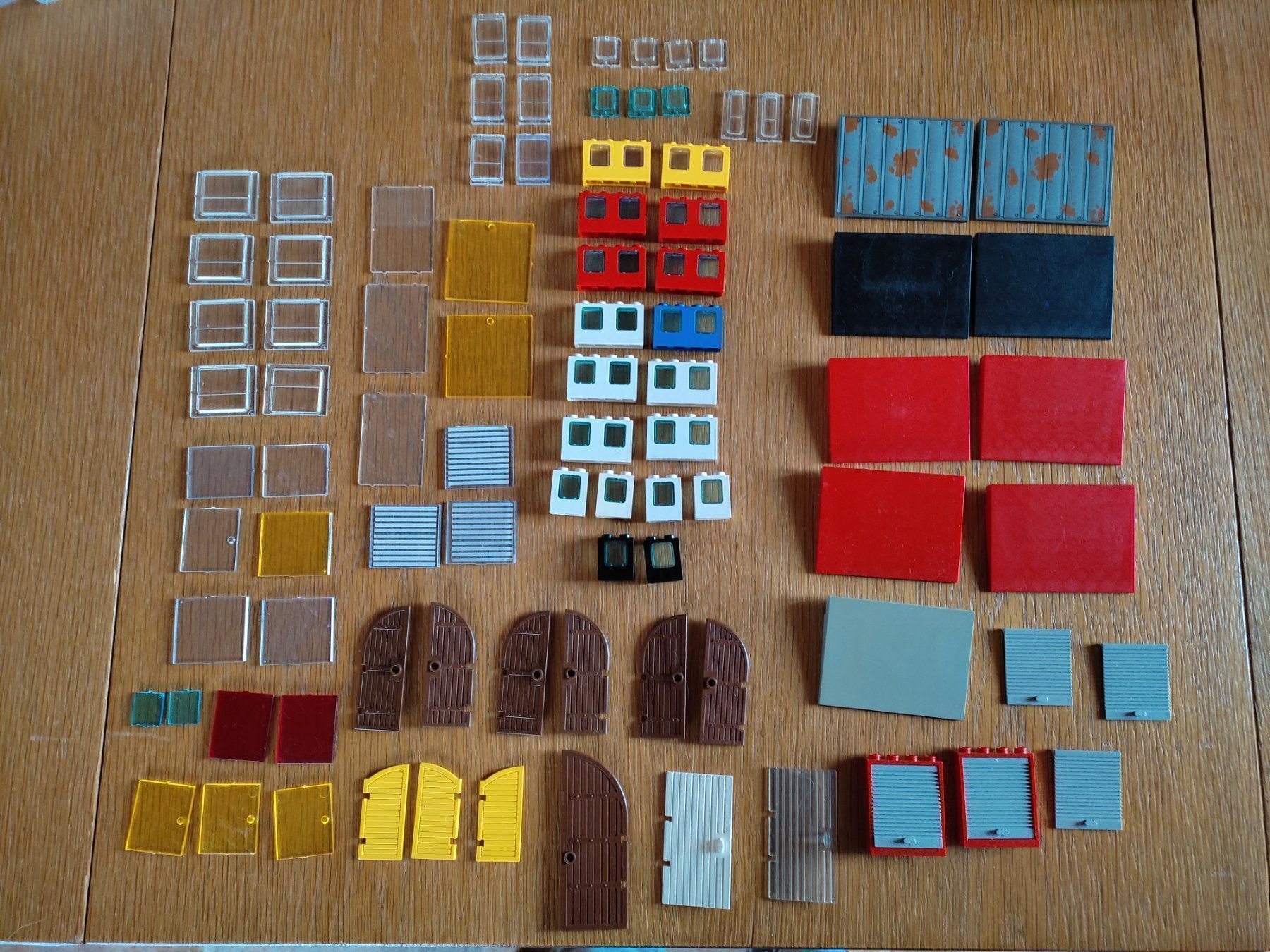 Lego Kit di costruzioni: Lego : Window, Glas, door, window train – Usato da Montricher venduto da Babou72