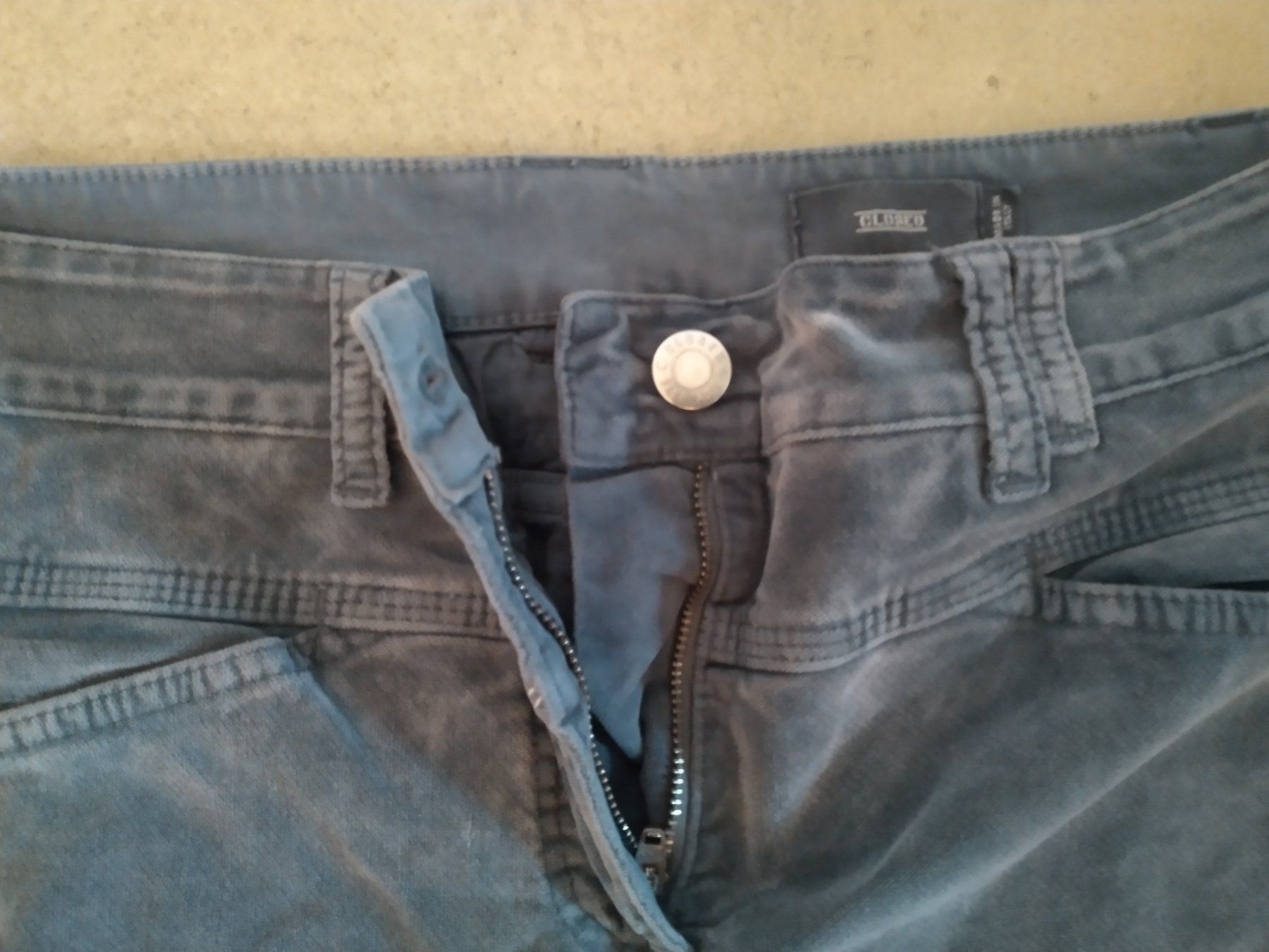 Closed Hosen: Closed Hose Samt Grösse 44 – Gebraucht aus Laufen von luzie07