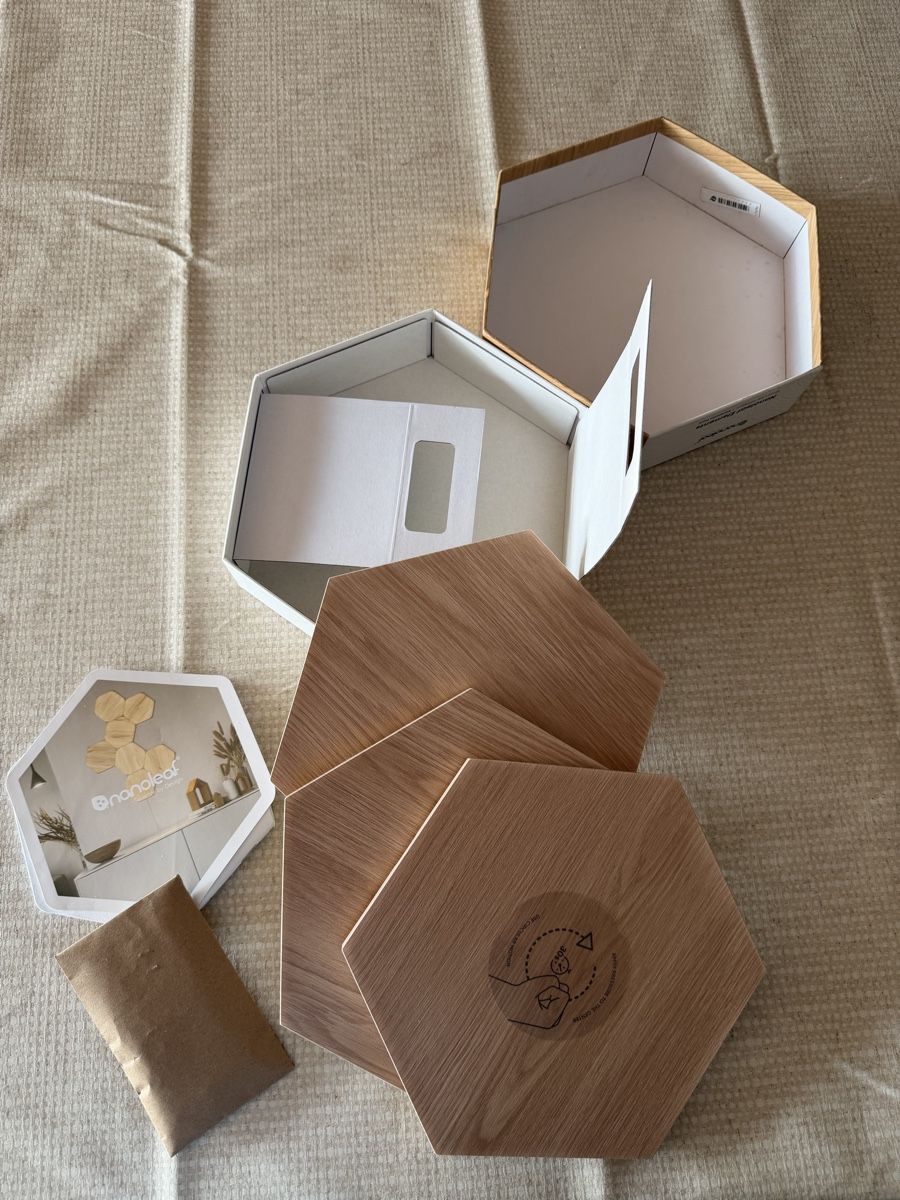 Unità & Adattatore: Nanoleaf Elements Wood Look Smarter by Design - Neu – Nuovo (secondo la descrizione) da Wetzikon ZH venduto da cor_f2y9 2