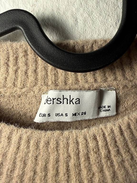 Pullover & Sweatshirts: Pullover Grösse S – Gebraucht aus Zürich von joe_9lm9 1