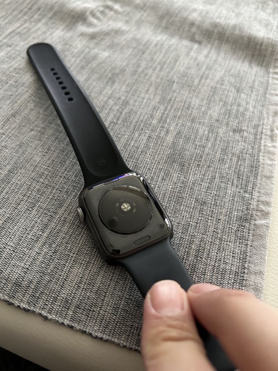 Apple Smartwatch: Apple Watch 8 45mm GPS Top Zustand – Nuovo (secondo la descrizione) da Oensingen venduto da den_6ly5 4