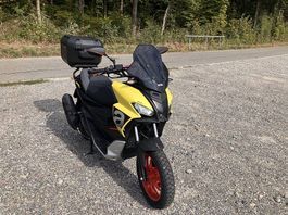Aprilia SR GT 125 Sport