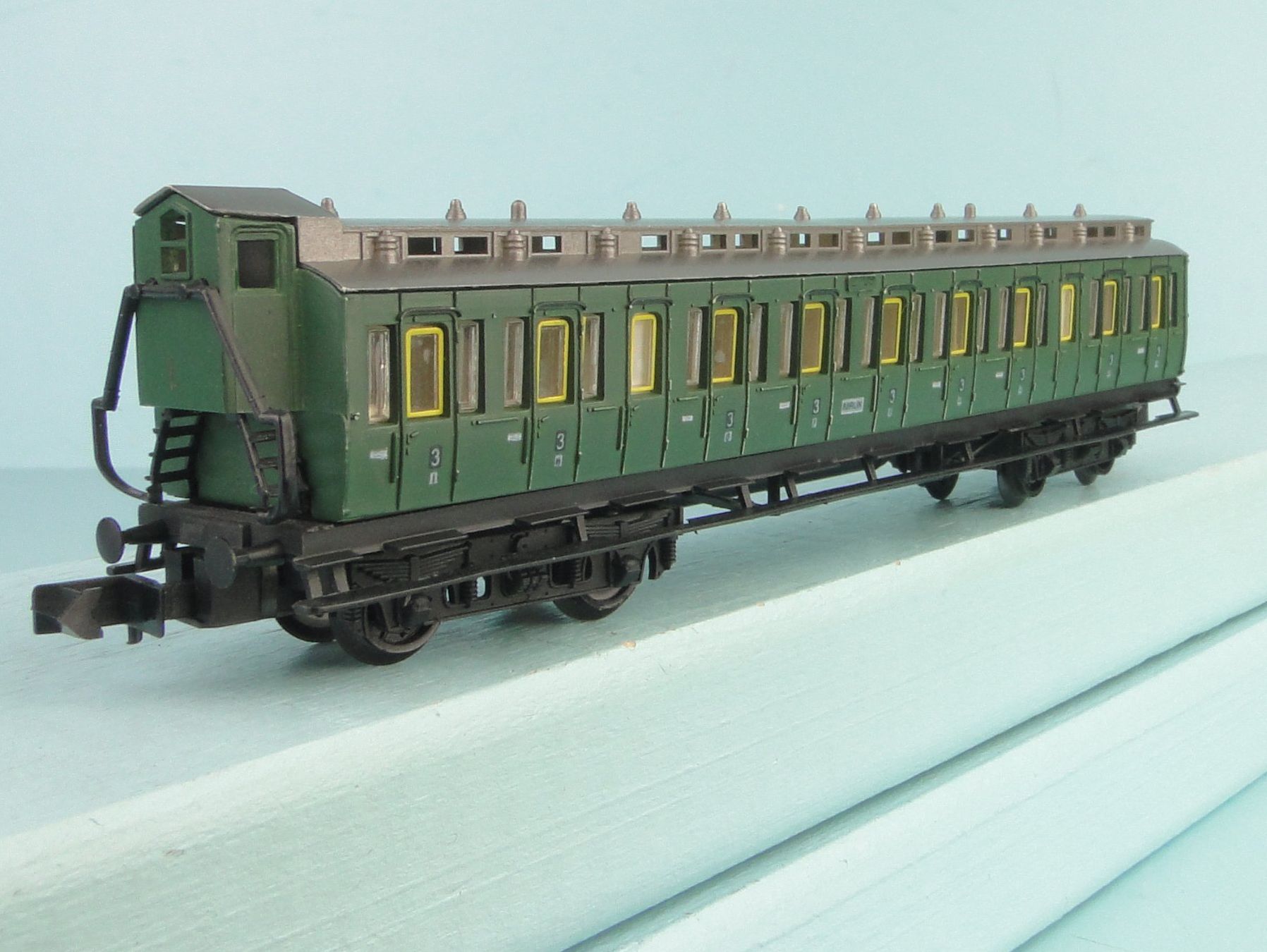Arnold Modellini di ferrovie: Arnold Spur N Abteilwagen 3 Kl. – Usato da Bülach venduto da Albitrain
