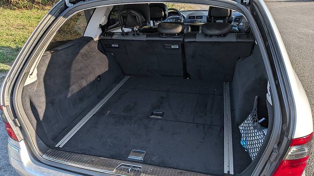 Autos: Mercedes Benz E220CDI Avantgarde – D'occasion à Seon par lugath 3
