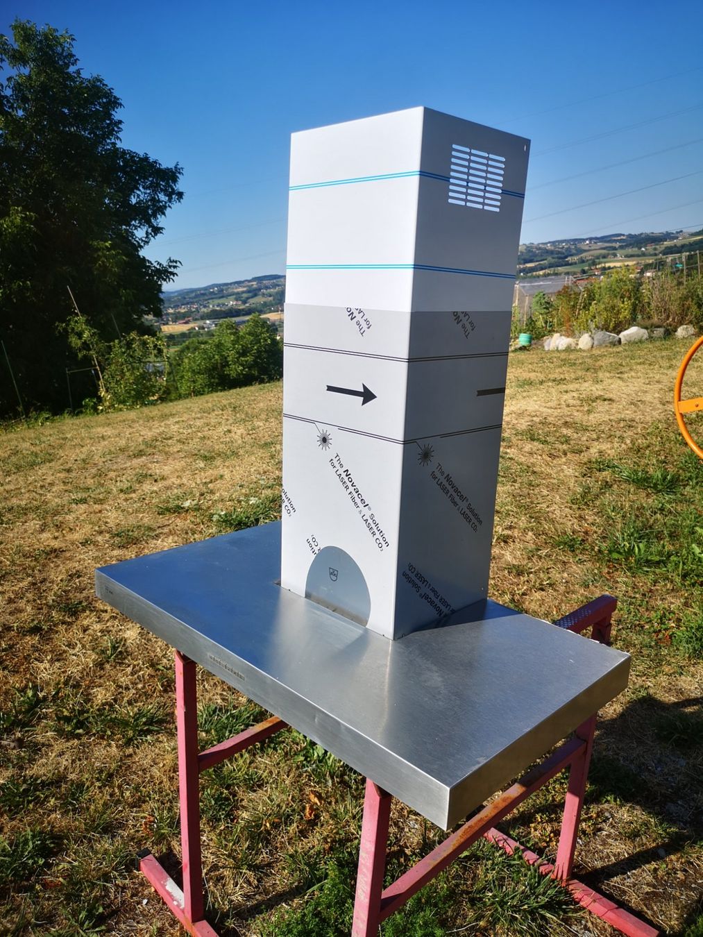 V-Zug Hottes de ventilation: hotte murale de ventilation V-ZUG DW E9 – D'occasion à Granges-Veveyse par PascaleG01 1