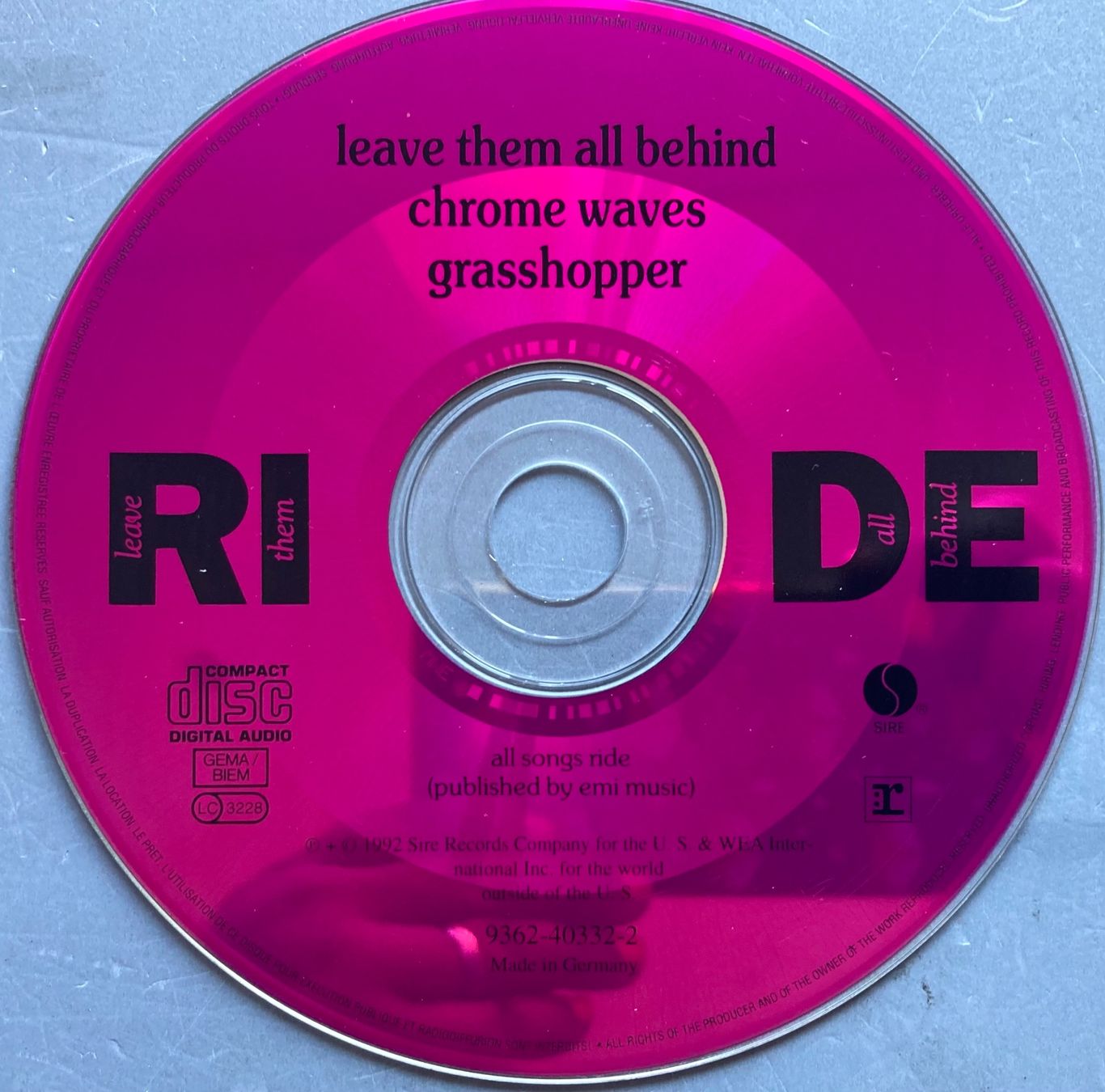 CDs: RIDE - LEAVE THEM ALL BEHIND – Gebraucht aus Poliez-Pittet von Newtown-Records 1