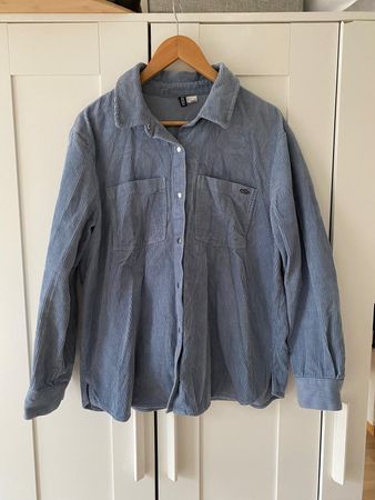 Cord Bluse hellblau von H&M Grösse M