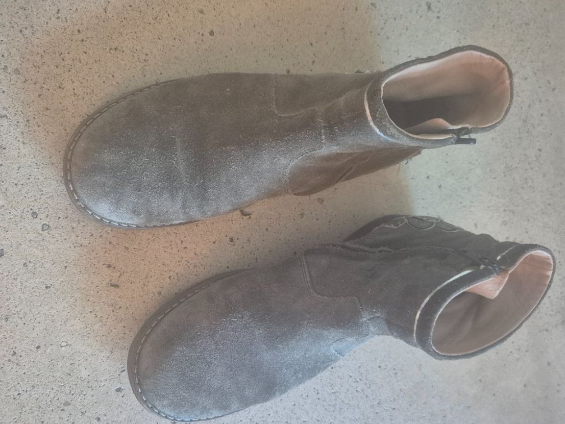 Schuhe für Mädchen: Stiefeletten Pom d'Api – Gebraucht aus Winterthur von Arnie01
