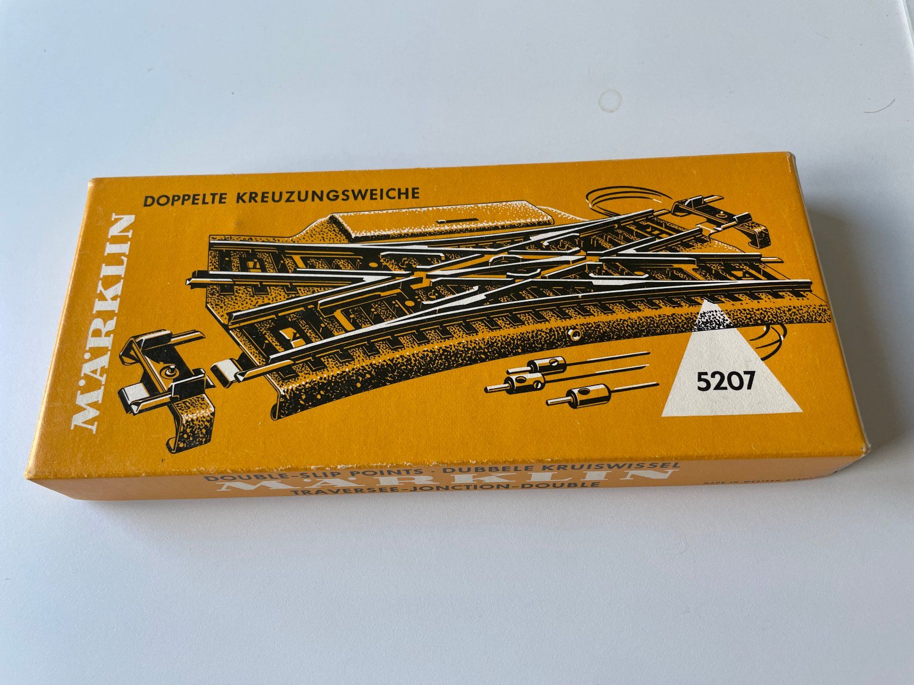 Märklin Modellini di ferrovie: Märklin 5207 - Doppelte Kreuzungsweiche – Usato da Ipsach venduto da Goetrix