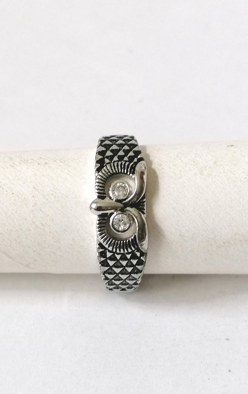 Anelli: Ring aus Silberbesteck 2 Steinchen mit, Grösse 62 – Nuovo (secondo la descrizione) da Suhr venduto da zum1.zum2.und 1