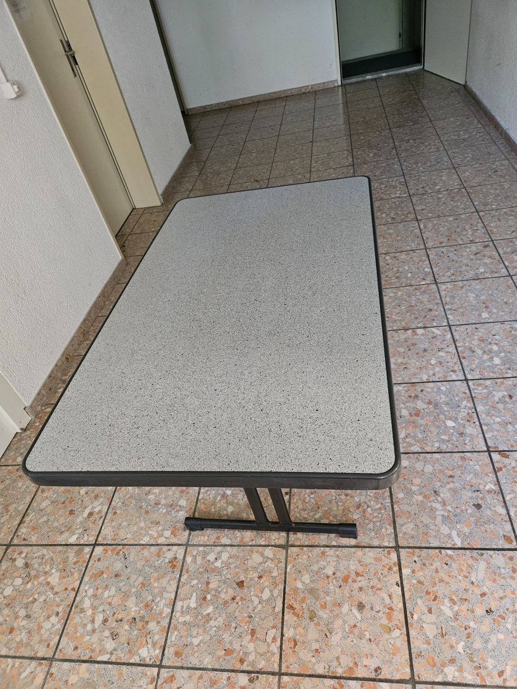 Tables: Campingtisch Klapptisch – D'occasion à Marthalen par PeSch.03 1