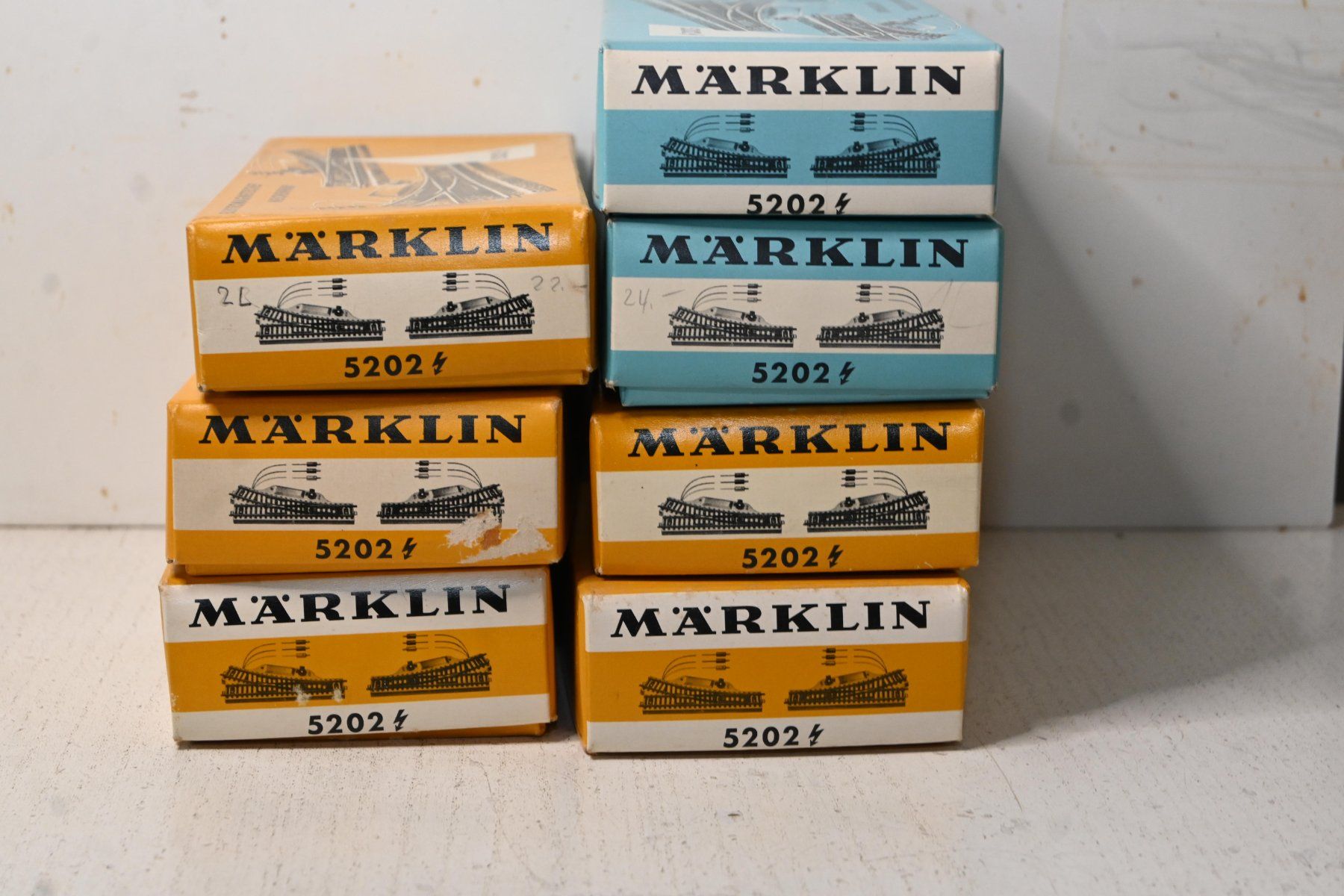Märklin Modellini di ferrovie: Diverse Märklin M Weichen 5202 mit OVP – Usato da Laupen ZH venduto da Zmoewe 6