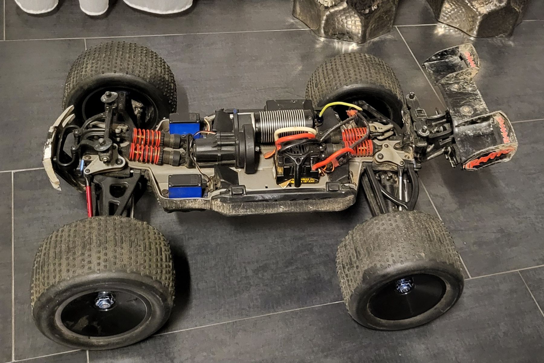 Traxxas RC Modellbau: TRAXXAS E-REVO zu verkaufen – Gebraucht aus islikon von mir_8cbw 5