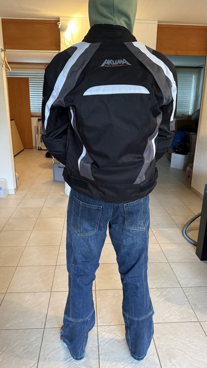 FLM Completi: Motorrad-Jacke und Motorradjeans – Usato da Zürich venduto da LinoVentura 3