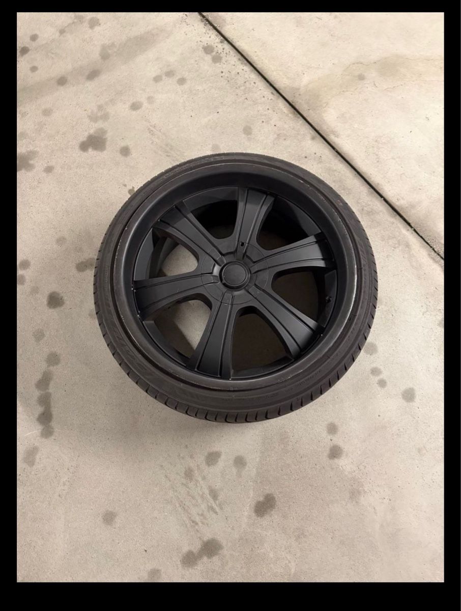 Pneus & Kompletträder: 4x Alufelgen Porsche schwarz mit Sommerreifen! 295/30r22 – Gebraucht aus Oberrohrdorf von dia_r9l9