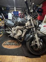 Yamaha FZ6 600  23,9 kW  ideal für Einsteiger