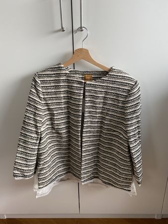 Chic Striped Blazer, Timeless & Elegant Look from Zendra