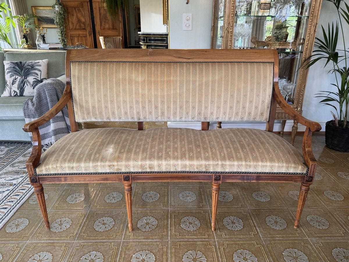 Sofas: Antikes XVI Stil Canapé, 19. Jhd. – Gebraucht aus Solothurn von milliondreams2012 2