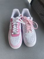 Nike Air Force 1 rose et blanche Taille 38
