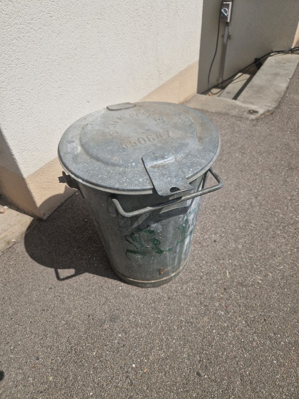 Altro per la casa: Zink Eimer mit Deckel, Ochsner, 35 Liter – Usato da Mörigen venduto da Clio111 3