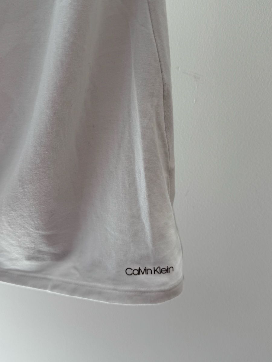 Calvin Klein Top: Calvin Klein Tanktop – Usato da Zürich venduto da di_archive 3