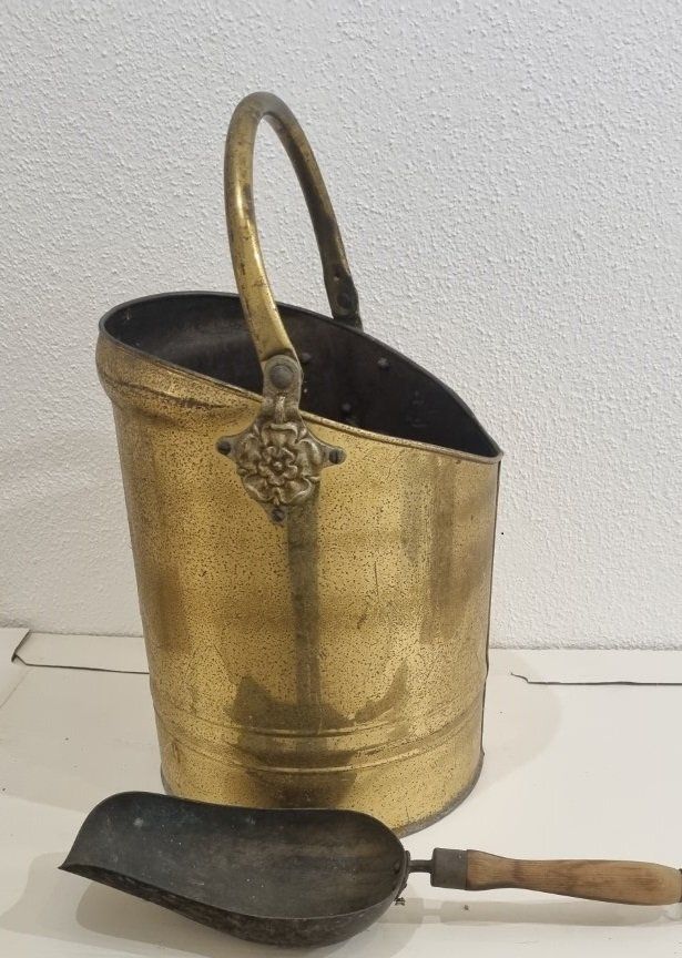 Altro per la casa: Alter Kohle Eimer mit Schaufel Messing antik – Usato da Flums venduto da Flumsantik 2