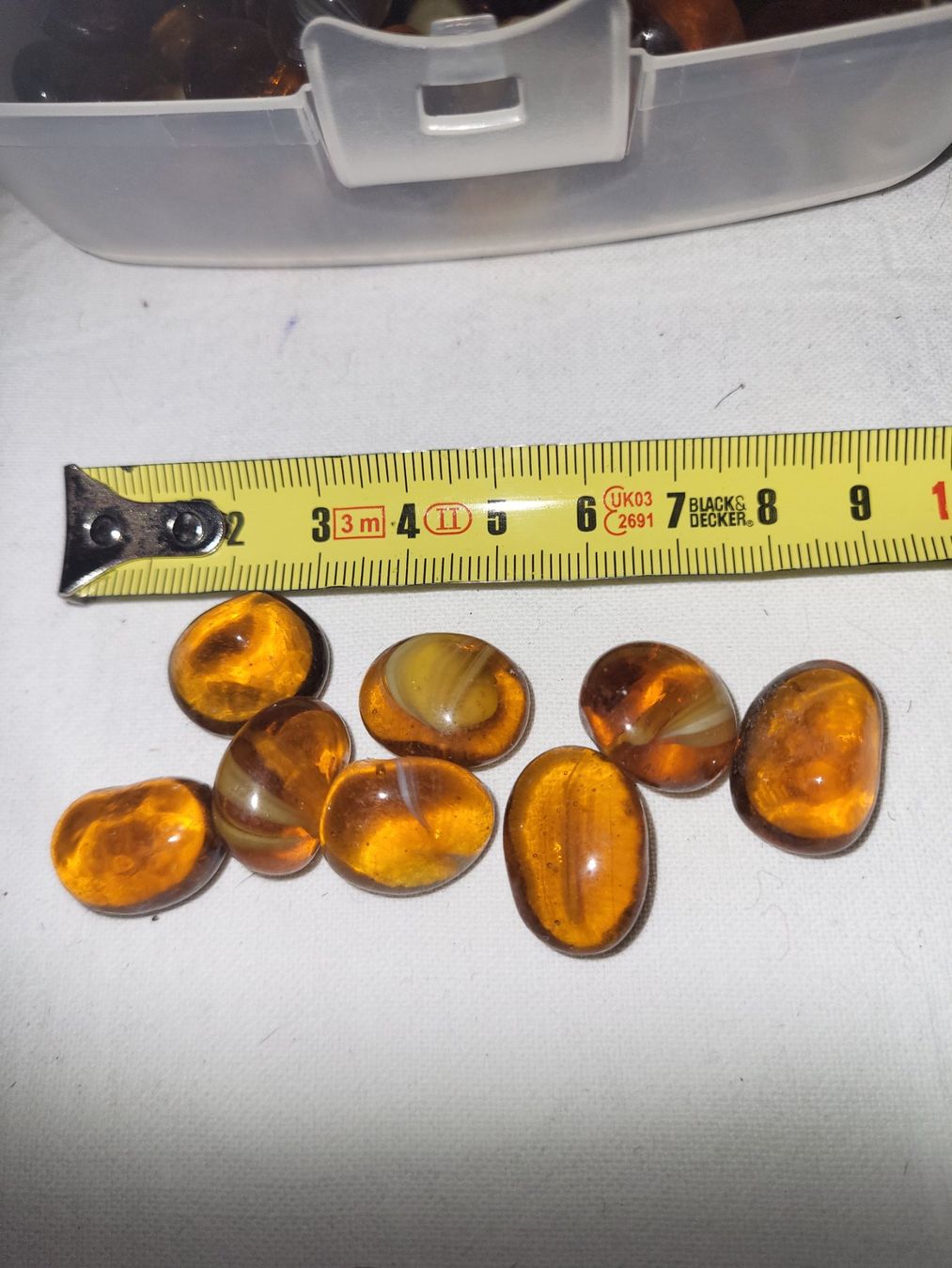 Tutte le decorazioni: Tupperdose mit braunen Glassteinen – Nuovo (secondo la descrizione) da Guggisberg venduto da Aegertenlehn 1