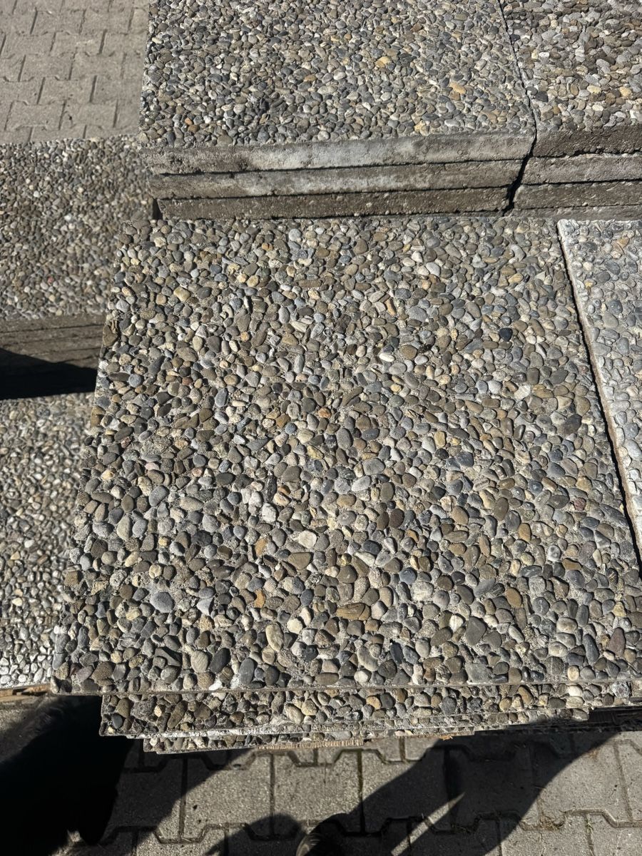 Revêtements de sol: Waschbetonplatten – D'occasion à Ortschwaben par Swearf 1