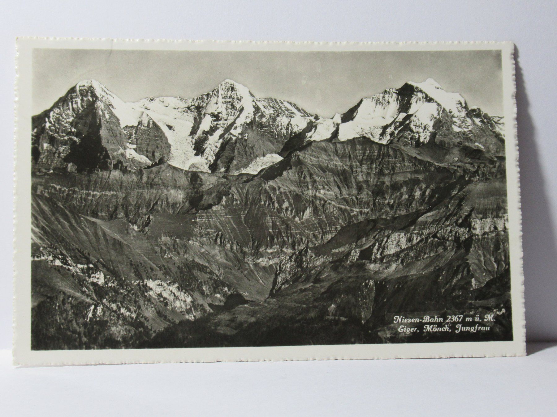 Cartoline postali: Niesen - Bahn , Eiger , Mönch und Jungfrau  1944 – Usato da Grenchen venduto da Bluemchen1900