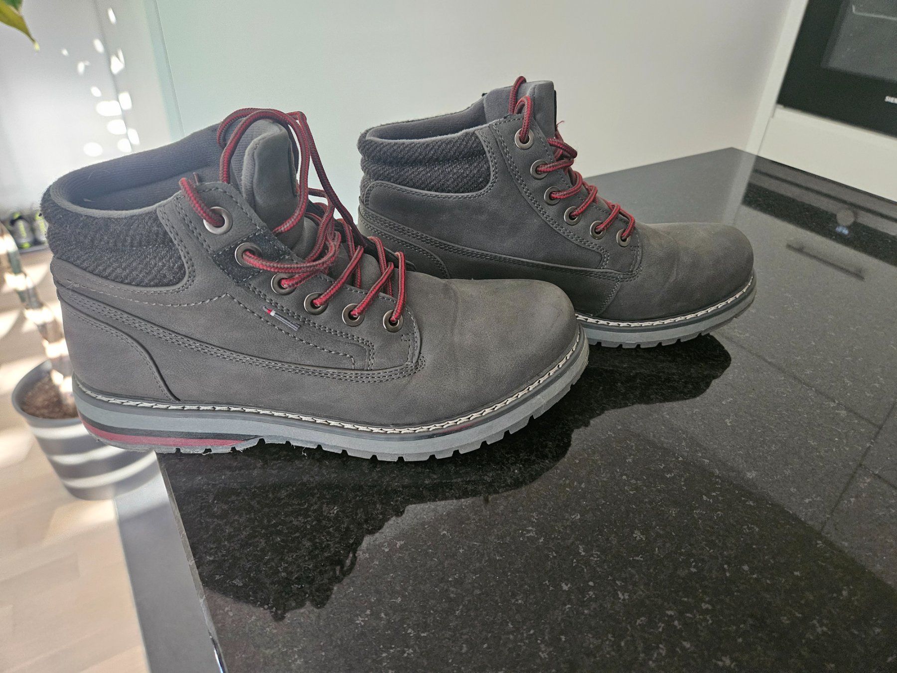 Scarpe da uomo: Winterschuhe wenig getragen – Usato da Aesch BL venduto da Kart56 2