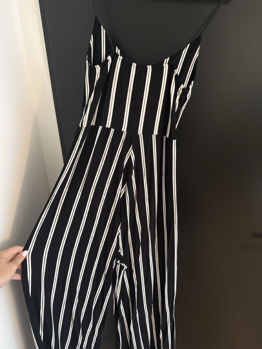 Tute: Jumpsuit gestreift schwarz weiss  – Usato da St. Niklausen LU venduto da car_2562 2