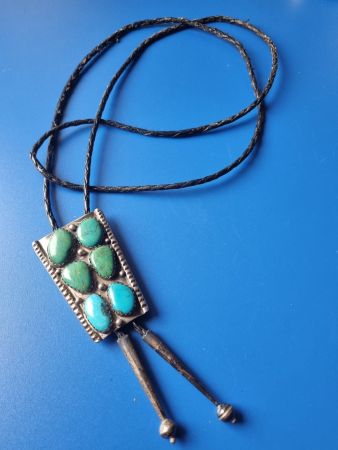 Vintage Bennett Bolokrawatte Indianer Silber