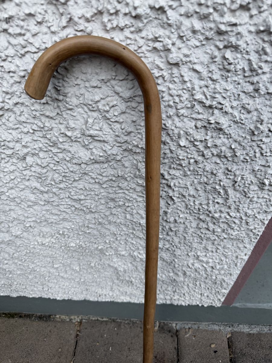 Autres antiquités ou arts: Antiker Spazierstock Wanderstock  – D'occasion à Birsfelden par Haex 1