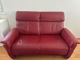 Rotes Ledersofa-Set, 2er- und 3er-Sofa – gebrauchter Zustand