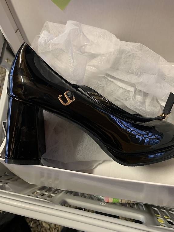 Scarpe da donna: Pumps Damenschuhe neu Gr. 39 – Usato da Zell ZH venduto da fil_zw9l 1