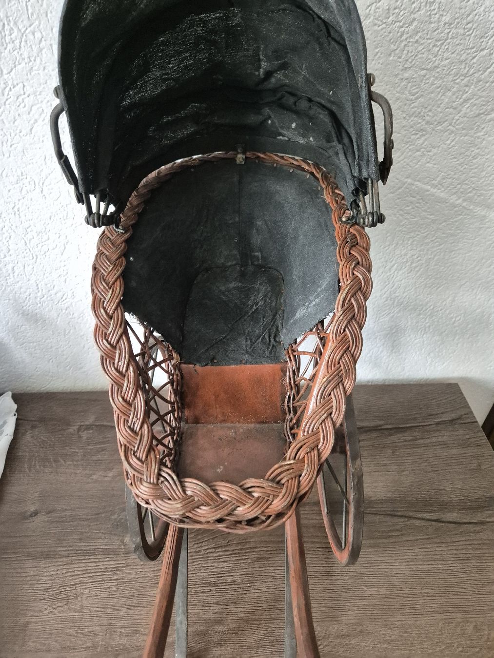 Voitures de poupées: Antike Puppenwagen – D'occasion à Eschlikon TG par zuzanka80 7